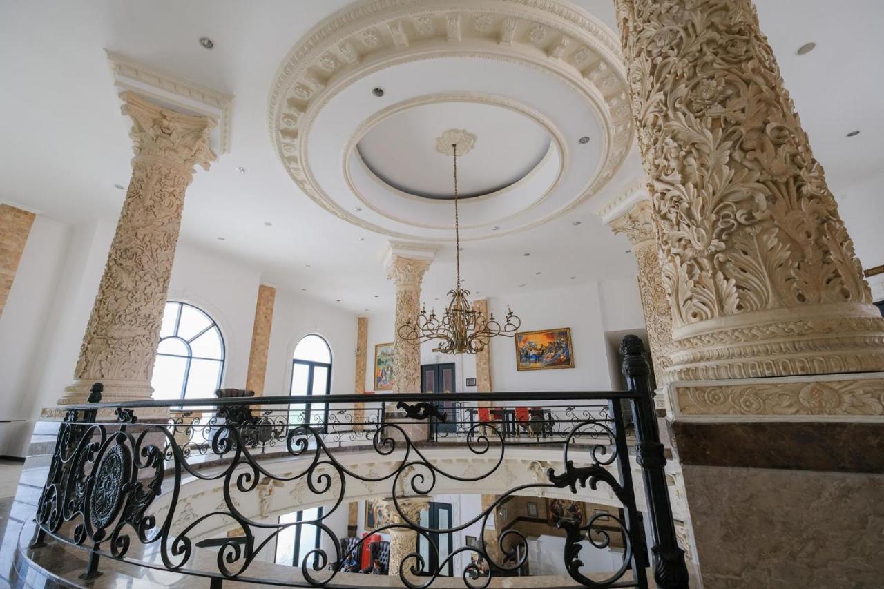 The Grand Palace Hotel Yogyakarta Esterno foto