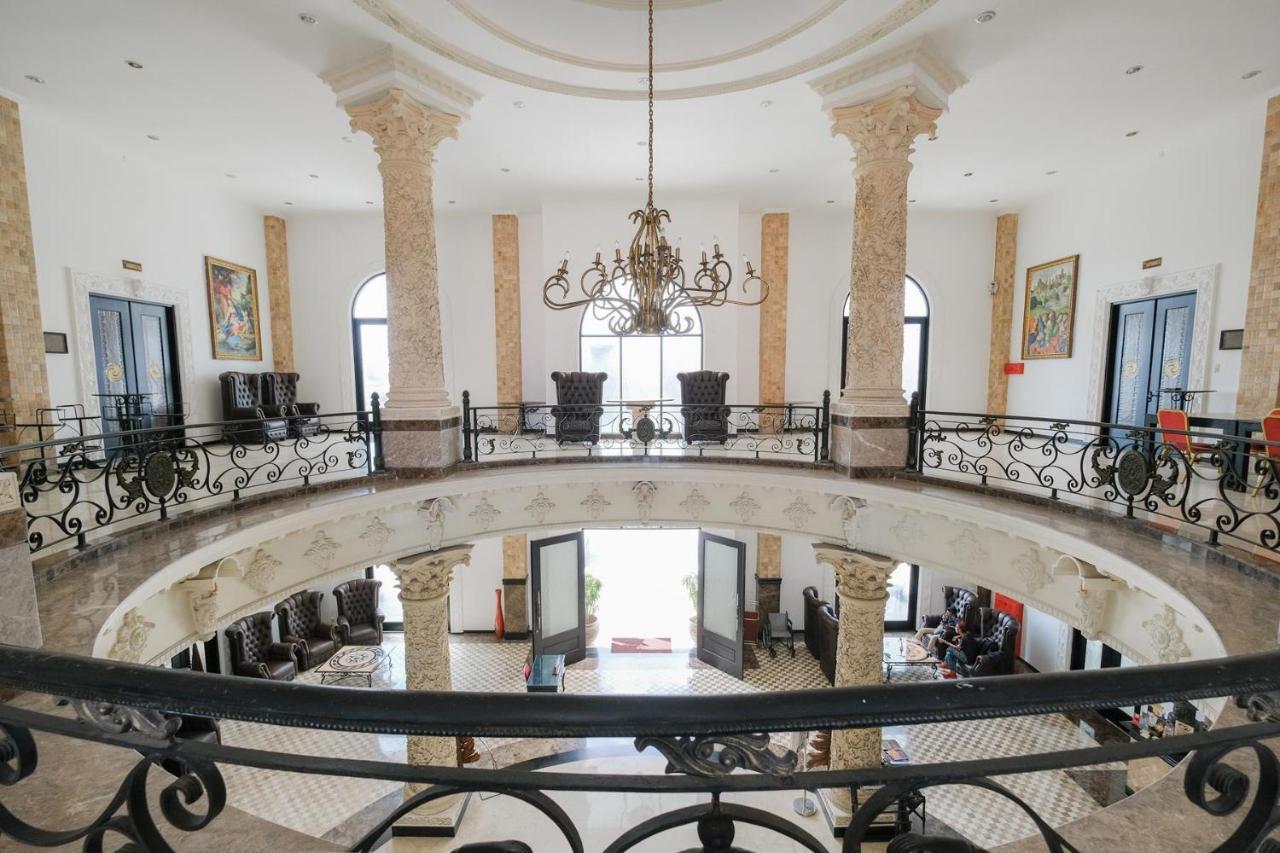 The Grand Palace Hotel Yogyakarta Esterno foto