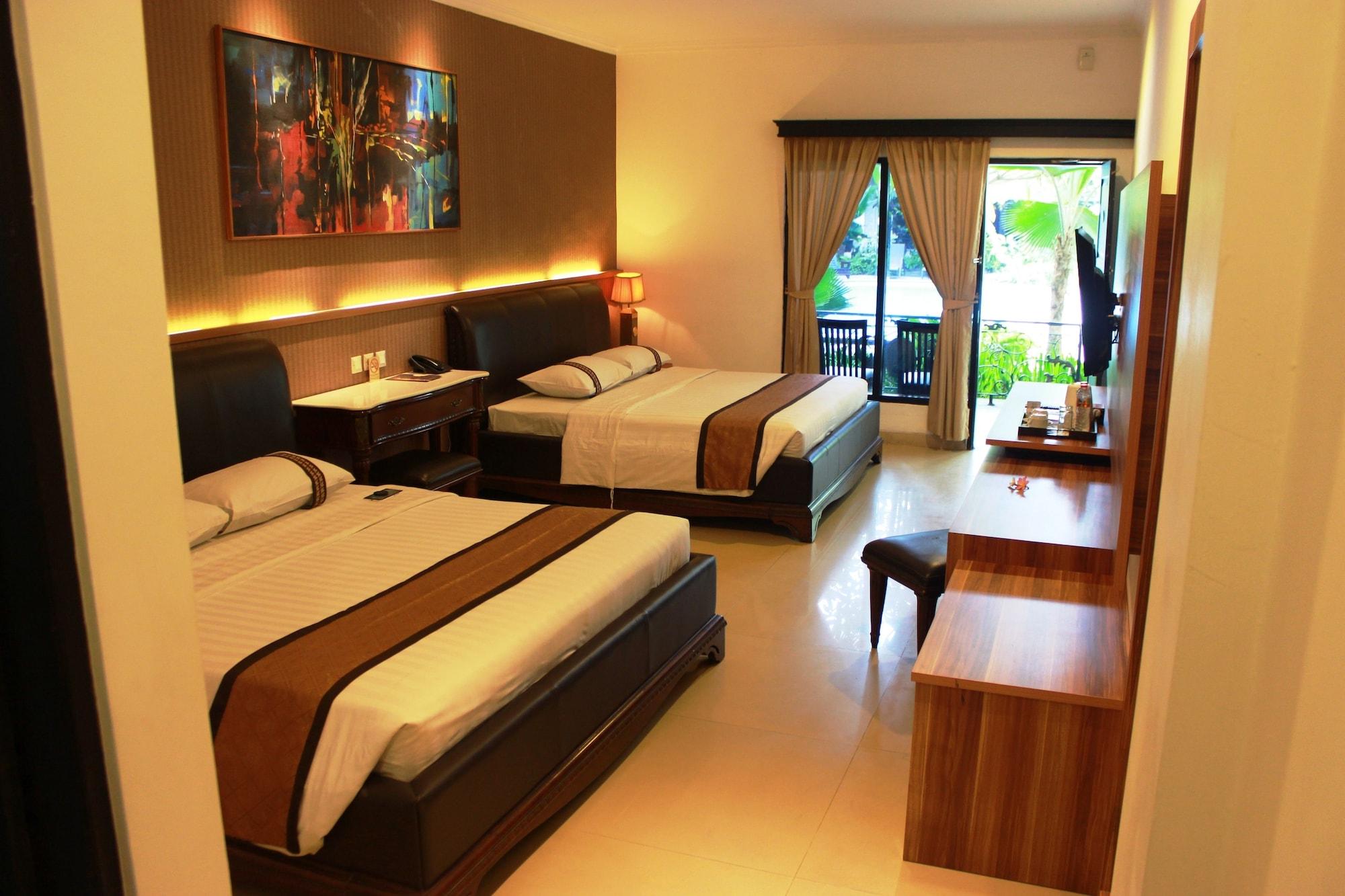 The Grand Palace Hotel Yogyakarta Esterno foto