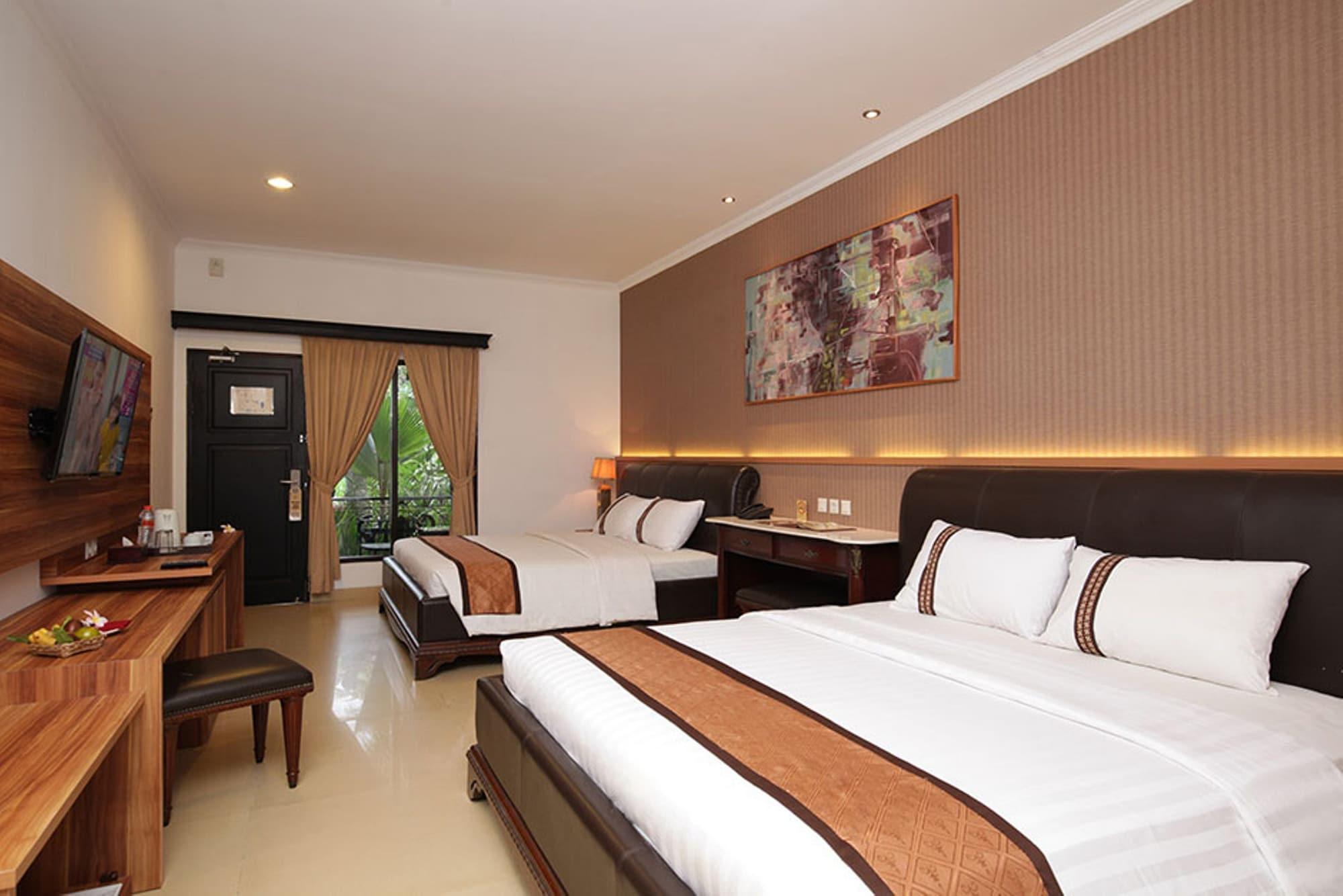 The Grand Palace Hotel Yogyakarta Esterno foto