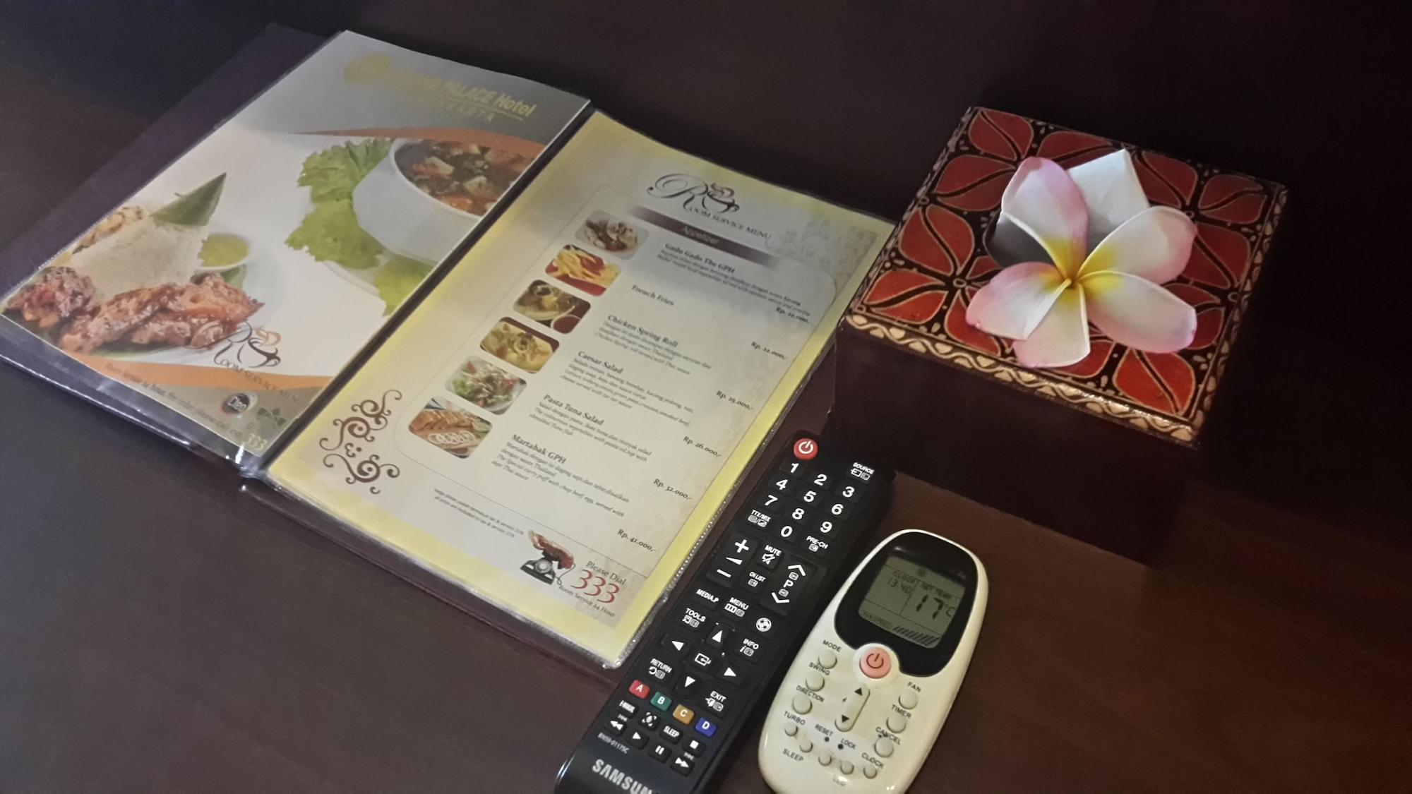 The Grand Palace Hotel Yogyakarta Esterno foto