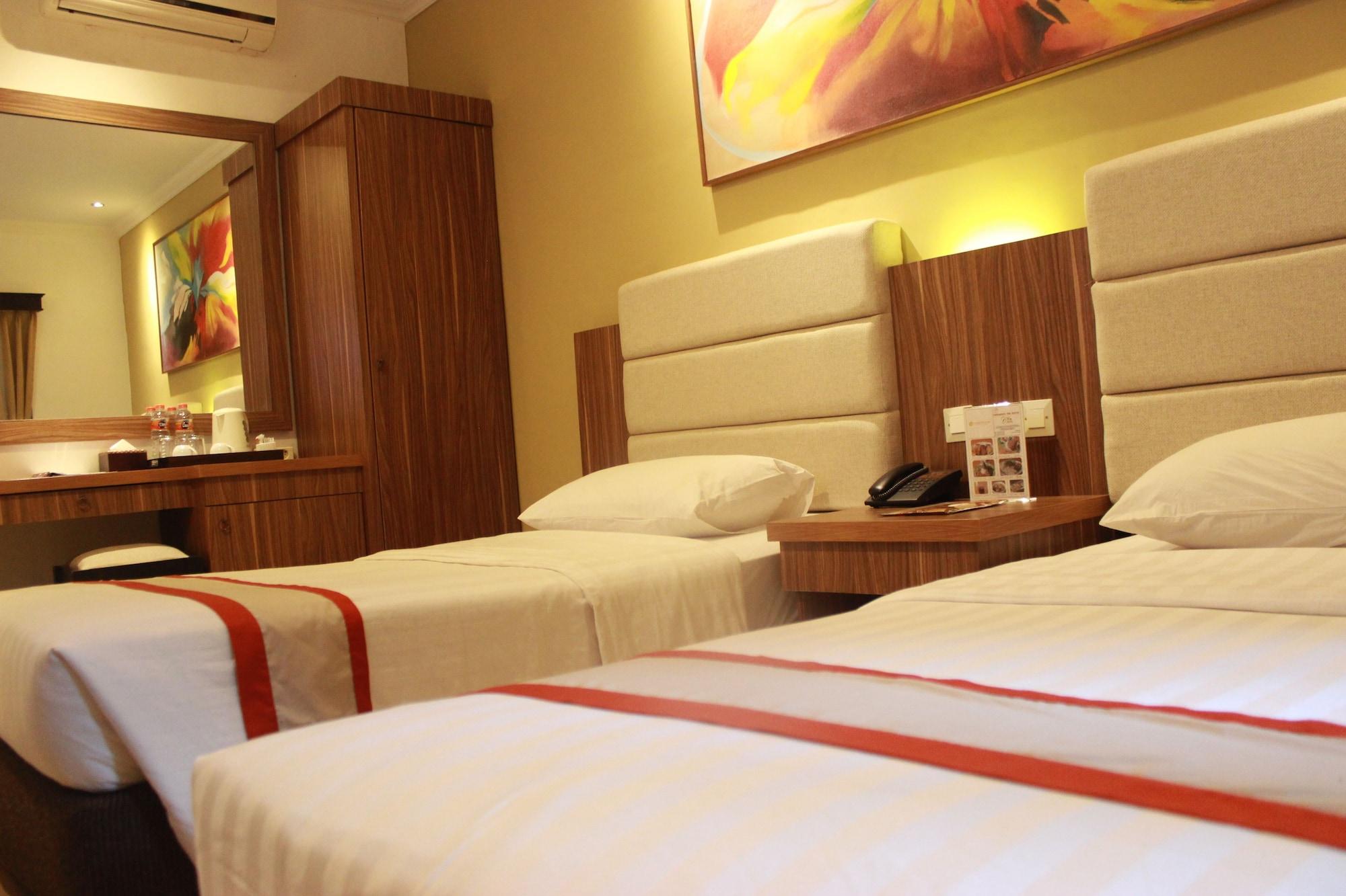 The Grand Palace Hotel Yogyakarta Esterno foto