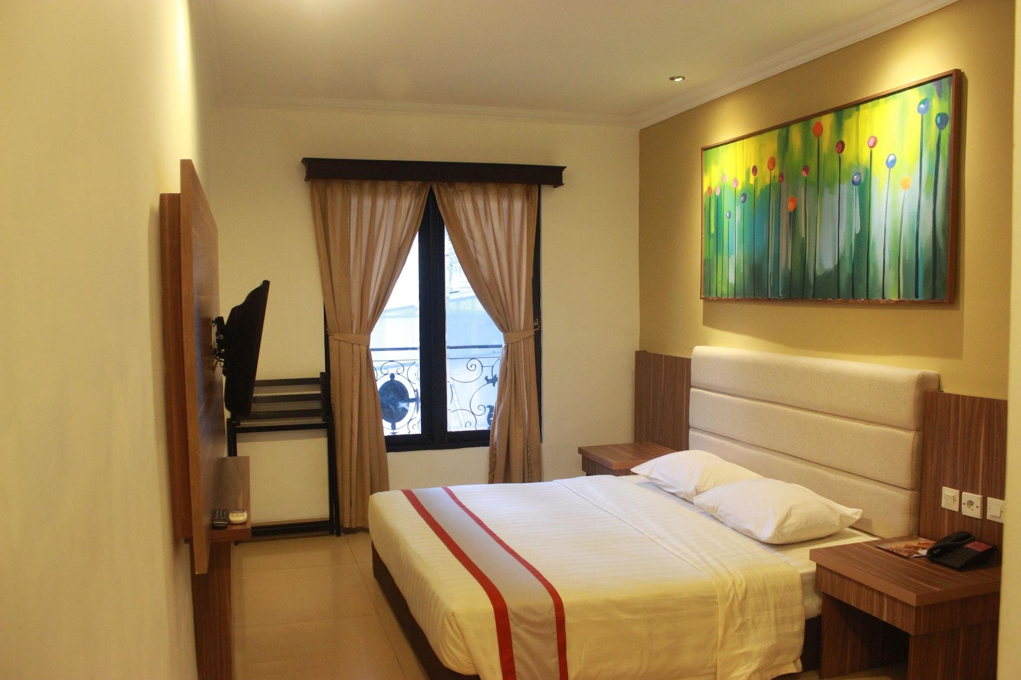 The Grand Palace Hotel Yogyakarta Esterno foto