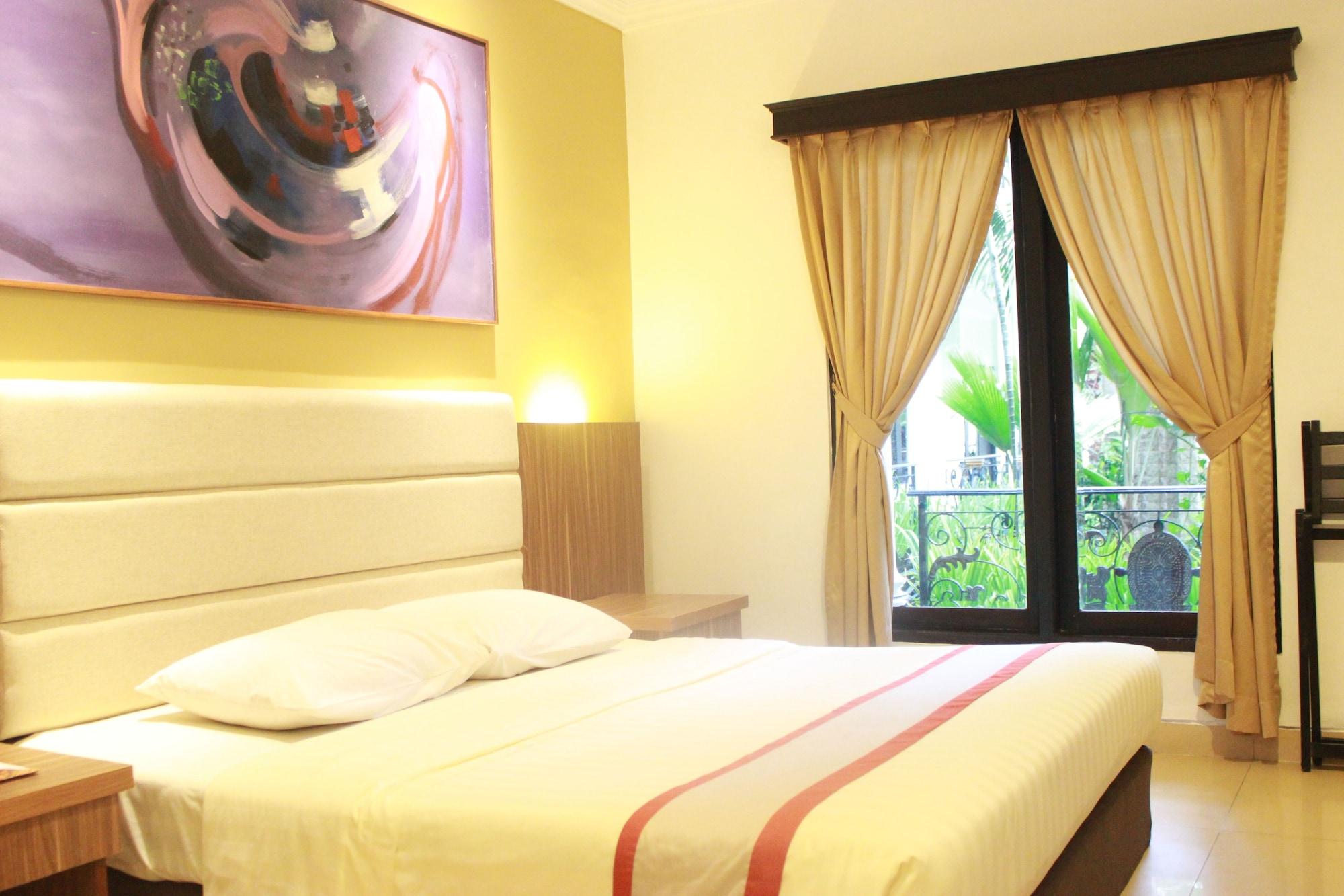 The Grand Palace Hotel Yogyakarta Esterno foto