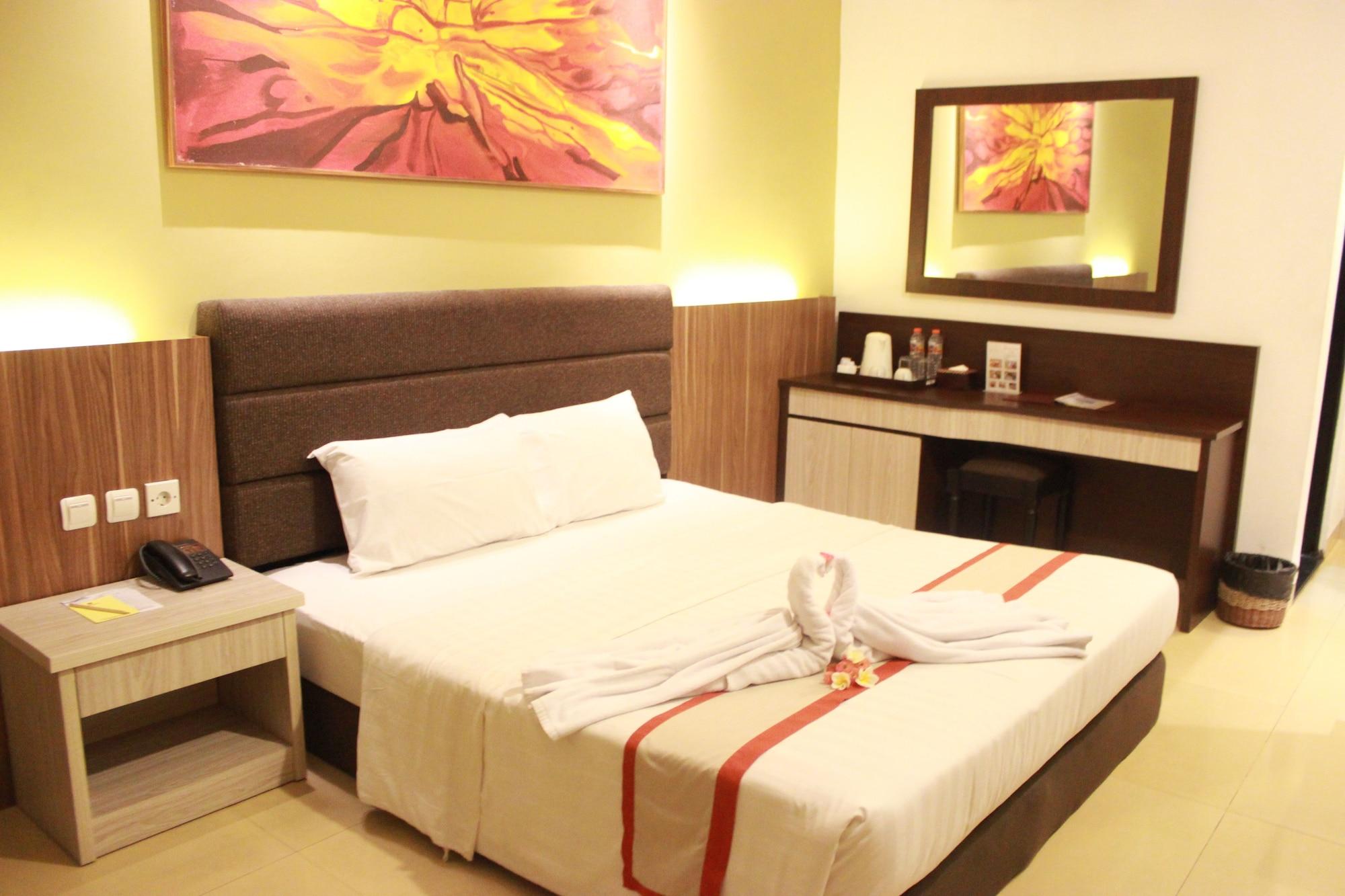 The Grand Palace Hotel Yogyakarta Esterno foto