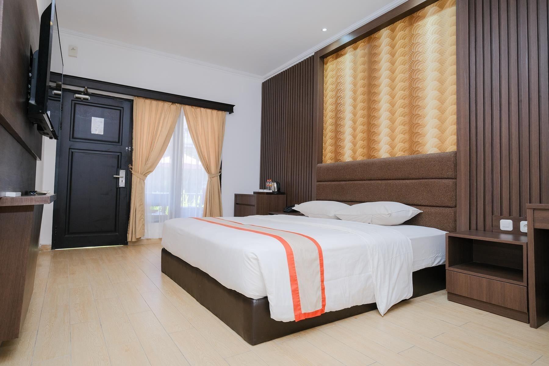 The Grand Palace Hotel Yogyakarta Esterno foto