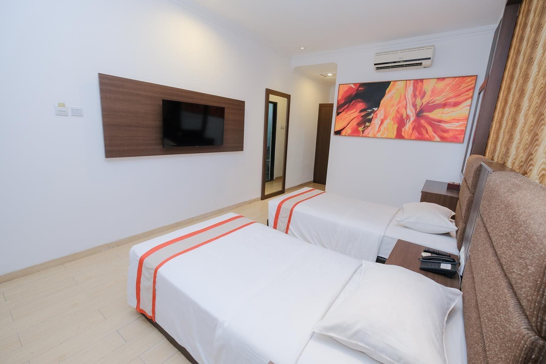 The Grand Palace Hotel Yogyakarta Esterno foto