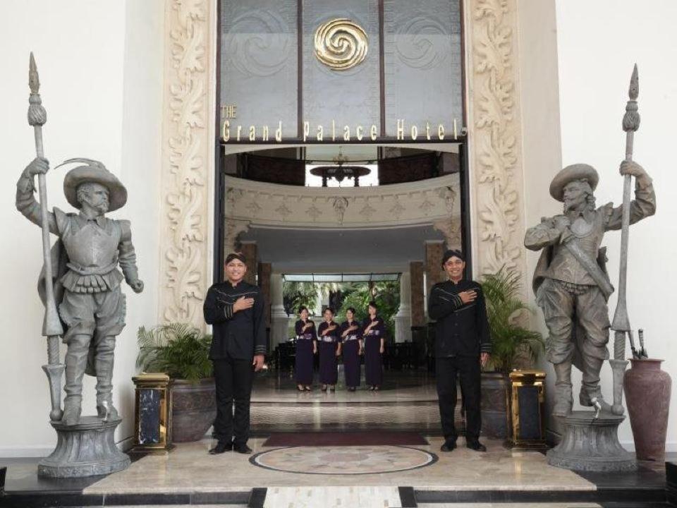 The Grand Palace Hotel Yogyakarta Esterno foto
