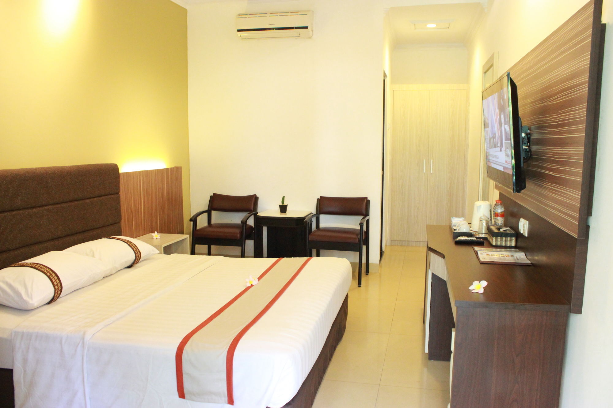 The Grand Palace Hotel Yogyakarta Esterno foto
